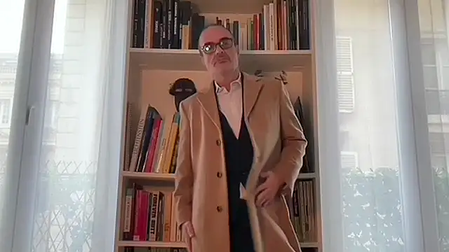 Milkywaymen online show from December 1, 2025, 12:39 pm