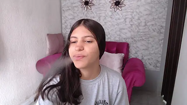 Evagirl69 online show from March 13, 2026, 12:32 pm