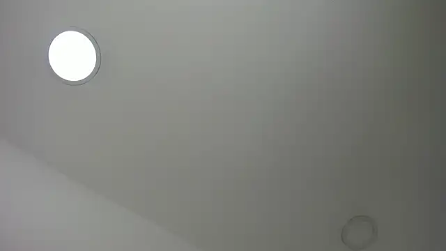 scarletross  online show from March 4, 2026, 2:25 pm