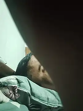 Snapshot of vardh033 chatting on November 24, 2025, 5:35 pm vardh033 online show from November 24, 2025, 5:35 pm