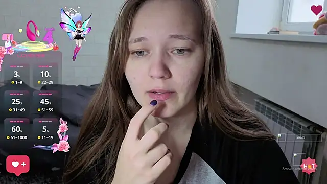 AlisaWyn online show from October 7, 2025, 4:57 am