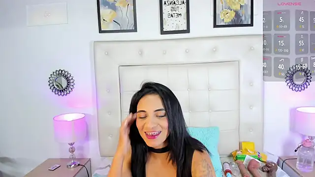 Snapshot of sara_coor chatting on October 1, 2025, 7:51 pm sara coor online show from October 1, 2025, 7:51 pm