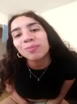 Snapshot of Souphicherry chatting on October 14, 2025, 6:19 pm Souphicherry online show from October 14, 2025, 6:19 pm