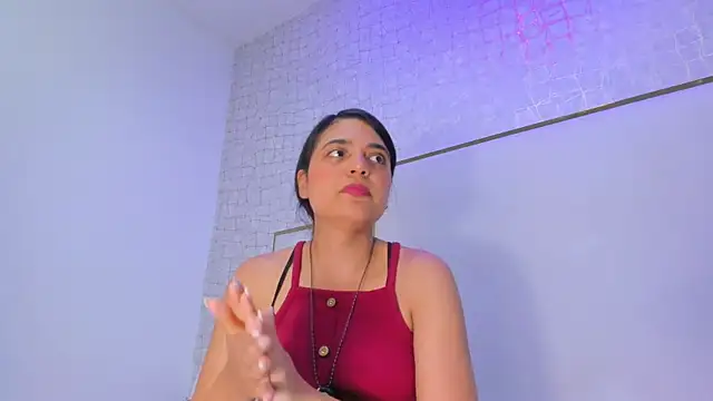 Snapshot of thalia888_ chatting on March 31, 2026, 7:16 pm thalia888 online show from March 31, 2026, 7:16 pm