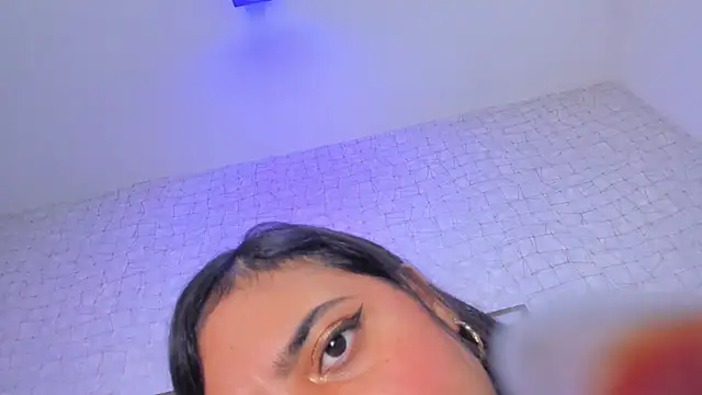 Snapshot of thalia888_ chatting on April 6, 2026, 7:59 pm thalia888 online show from April 6, 2026, 7:59 pm