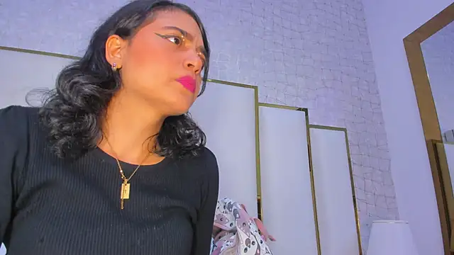 Snapshot of thalia888_ chatting on December 5, 2025, 6:06 pm thalia888 online show from December 5, 2025, 6:06 pm