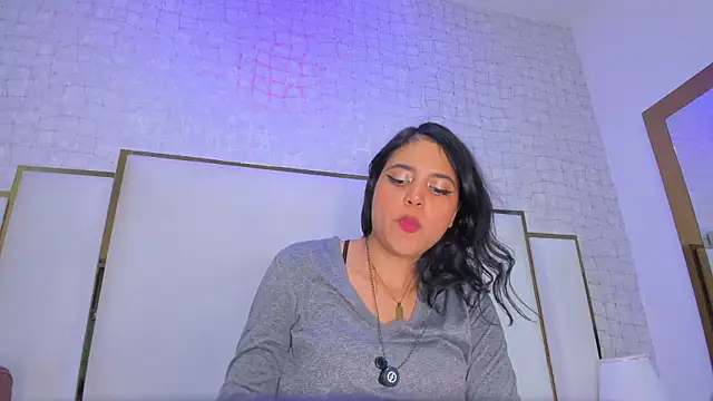 Snapshot of thalia888_ chatting on March 5, 2026, 7:10 pm thalia888 online show from March 5, 2026, 7:10 pm