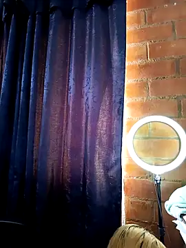 Snapshot of SiennaValera chatting on September 10, 2025, 6:29 pm SiennaValera online show from September 10, 2025, 6:29 pm