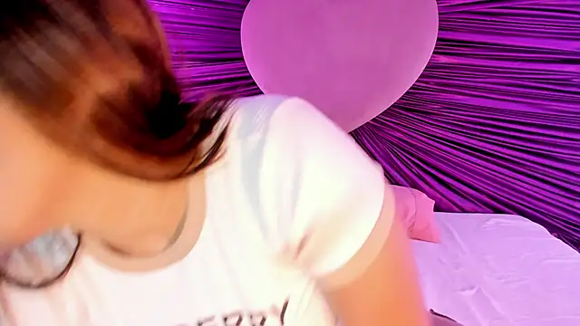 Snapshot of krystal_swift chatting on March 24, 2026, 3:06 am krystal swift online show from March 24, 2026, 3:06 am
