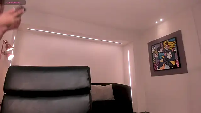 TiffannySins online show from March 13, 2026, 3:22 am