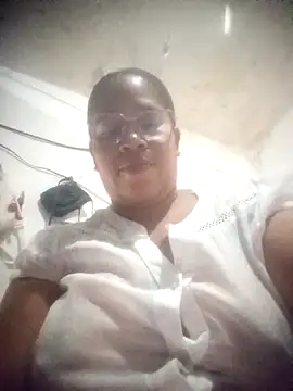 Snapshot of Big_ass_submissive chatting on November 11, 2025, 12:44 pm Big ass submissive online show from November 11, 2025, 12:44 pm