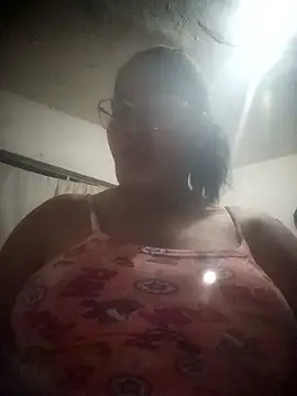 Snapshot of Big_ass_submissive chatting on November 12, 2025, 3:21 am Big ass submissive online show from November 12, 2025, 3:21 am