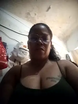 Snapshot of Big_ass_submissive chatting on November 26, 2025, 5:35 pm Big ass submissive online show from November 26, 2025, 5:35 pm