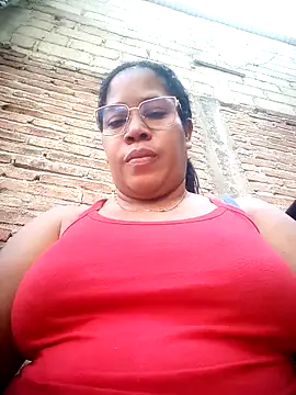 Snapshot of Big_ass_submissive chatting on November 17, 2025, 7:40 pm Big ass submissive online show from November 17, 2025, 7:40 pm