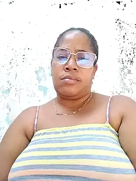 Snapshot of Big_ass_submissive chatting on October 26, 2025, 5:57 pm Big ass submissive online show from October 26, 2025, 5:57 pm