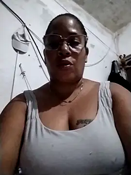 Snapshot of Big_ass_submissive chatting on October 26, 2025, 2:23 am Big ass submissive online show from October 26, 2025, 2:23 am