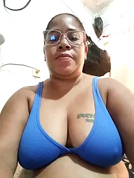 Big ass submissive online show from May 7, 2026, 12:19 pm