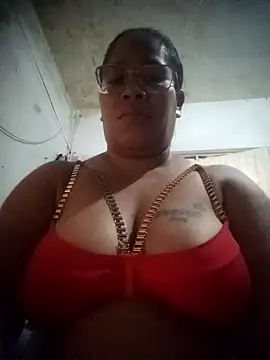 Snapshot of Big_ass_submissive chatting on November 14, 2025, 12:31 pm Big ass submissive online show from November 14, 2025, 12:31 pm