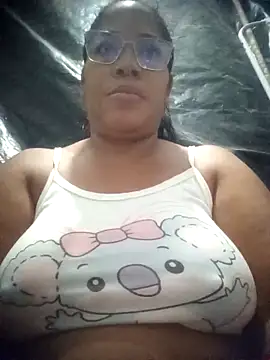 Big ass submissive online show from March 27, 2026, 12:17 pm