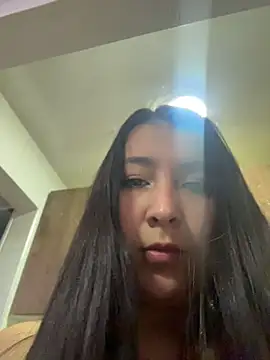 evelyn 1702 online show from June 26, 2026, 6:36 pm