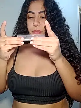 Snapshot of A_maddy chatting on November 25, 2025, 12:22 am A maddy online show from November 25, 2025, 12:22 am