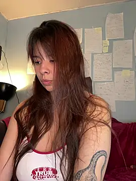 Snapshot of Canneela chatting on April 24, 2026, 7:16 pm Canneela online show from April 24, 2026, 7:16 pm