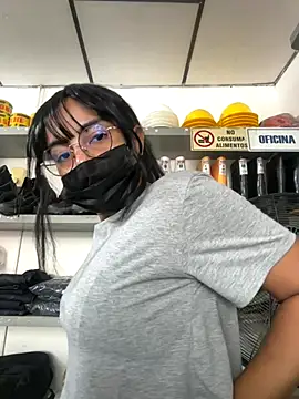 Snapshot of Kyra__Rose chatting on November 21, 2025, 4:06 pm Kyra Rose online show from November 21, 2025, 4:06 pm