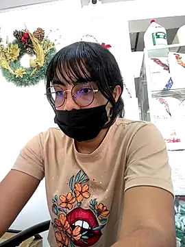 Snapshot of Kyra__Rose chatting on December 4, 2025, 5:23 pm Kyra Rose online show from December 4, 2025, 5:23 pm