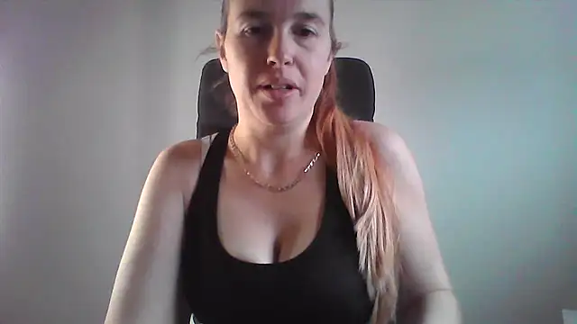 amberrose094 online show from October 18, 2025, 10:50 am