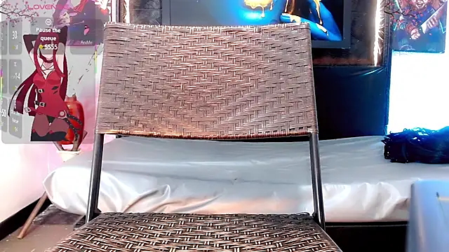 Snapshot of Natasha_clifford chatting on April 9, 2026, 8:15 pm Natasha clifford online show from April 9, 2026, 8:15 pm