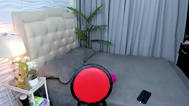 Patricia Anderson online show from November 24, 2025, 10:48 am