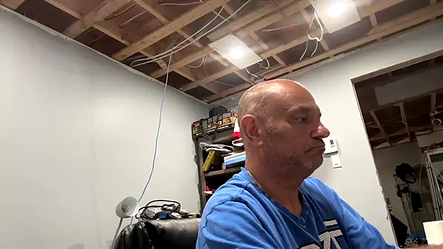 Snapshot of frankyjones8989 chatting on September 28, 2025, 7:15 am frankyjones8989 online show from September 28, 2025, 7:15 am