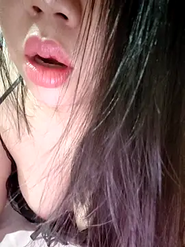 Snapshot of Julyy08 chatting on December 15, 2025, 2:56 pm Julyy08 online show from December 15, 2025, 2:56 pm