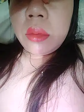 Julyy08 online show from February 25, 2026, 3:01 pm