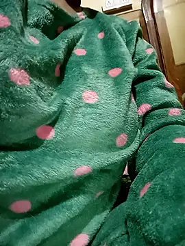 Snapshot of angry_couplez chatting on January 16, 2026, 5:28 pm angry couplez online show from January 16, 2026, 5:28 pm