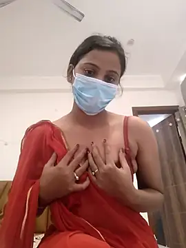 Snapshot of angry_couplez chatting on November 13, 2025, 7:01 am angry couplez online show from November 13, 2025, 7:01 am