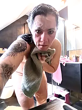 Snapshot of Blackariel chatting on March 24, 2026, 7:19 am Blackariel online show from March 24, 2026, 7:19 am