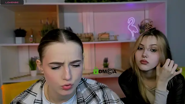 aria moo online show from November 13, 2025, 5:44 am