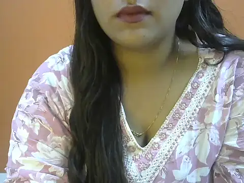 Snapshot of Queenxxx98 chatting on December 20, 2025, 6:00 pm Queenxxx98 online show from December 20, 2025, 6:00 pm