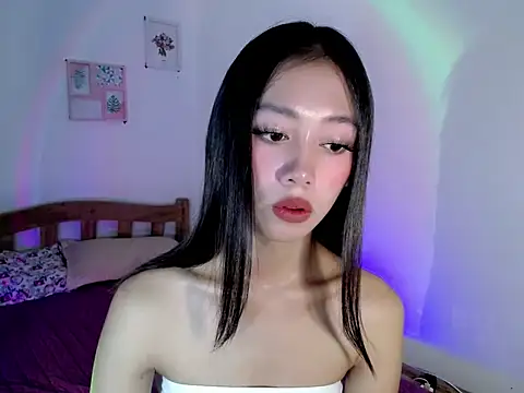 lovely kiannaHugecock online show from April 13, 2026, 5:33 am