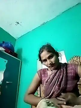 Sapna9685 online show from November 8, 2025, 3:04 pm