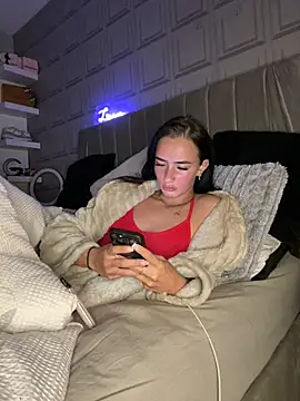 Spicy-Rosie20 online show from March 22, 2026, 1:09 am