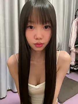 Snapshot of xinyu789 chatting on April 18, 2026, 1:24 pm xinyu789 online show from April 18, 2026, 1:24 pm