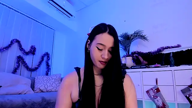 Snapshot of Mary_Lori chatting on December 19, 2025, 7:11 am Mary Lori online show from December 19, 2025, 7:11 am