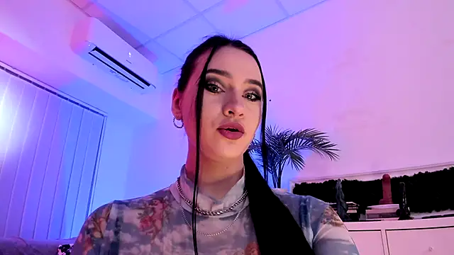 Snapshot of Mary_Lori chatting on November 7, 2025, 7:35 am Mary Lori online show from November 7, 2025, 7:35 am