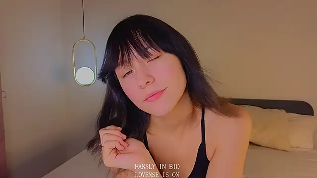 BritniBers online show from November 14, 2025, 2:04 am