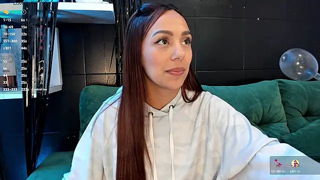 Snapshot of nikolevoshkie_ chatting on October 4, 2025, 9:38 pm nikolevoshkie online show from October 4, 2025, 9:38 pm