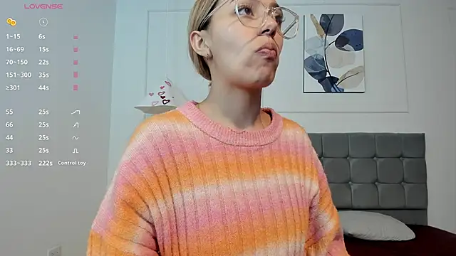 nikolevoshkie  online show from February 16, 2026, 7:56 pm