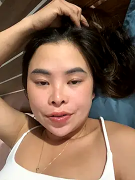 Snapshot of han-cute chatting on September 28, 2025, 2:02 pm han-cute online show from September 28, 2025, 2:02 pm