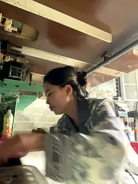 Snapshot of han-cute chatting on November 9, 2025, 3:21 am han-cute online show from November 9, 2025, 3:21 am